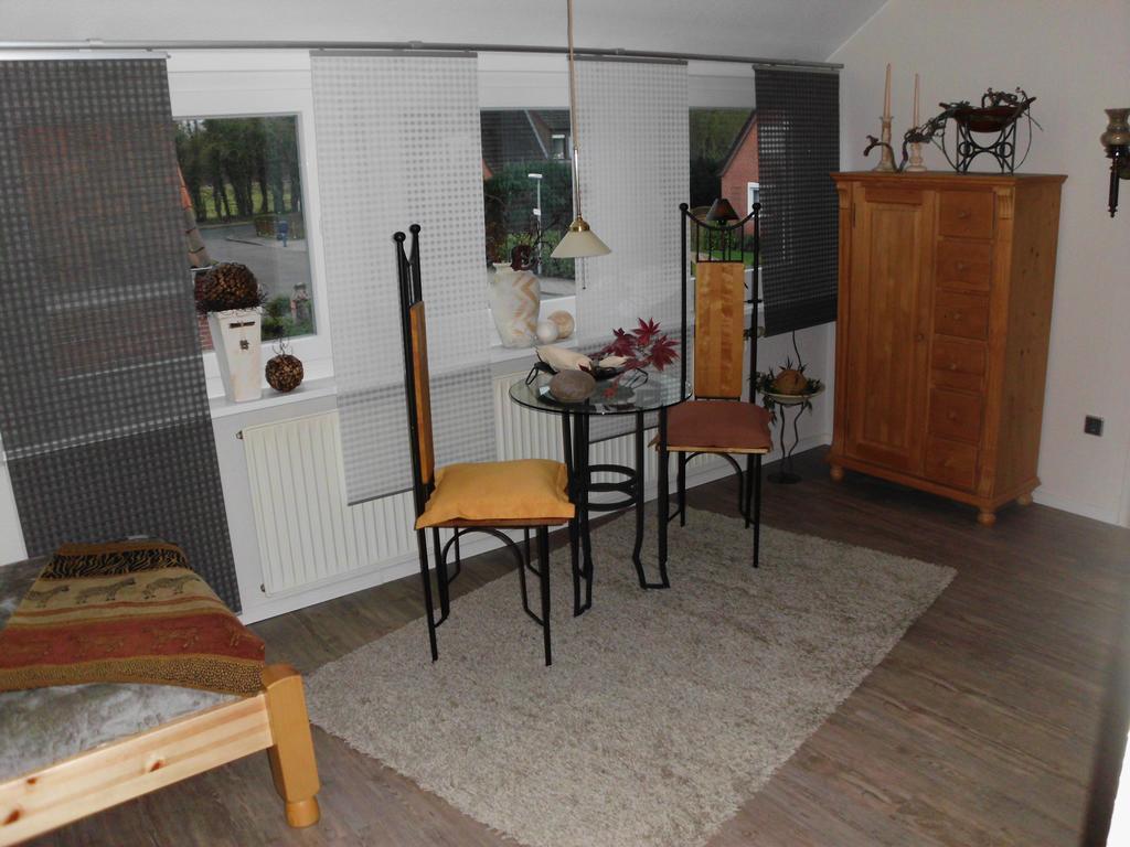 Ferienwohnung Emma Леер Экстерьер фото